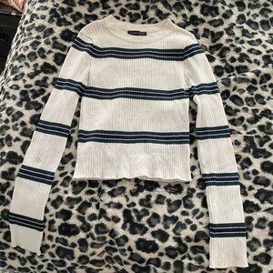 long sleeve sweater small